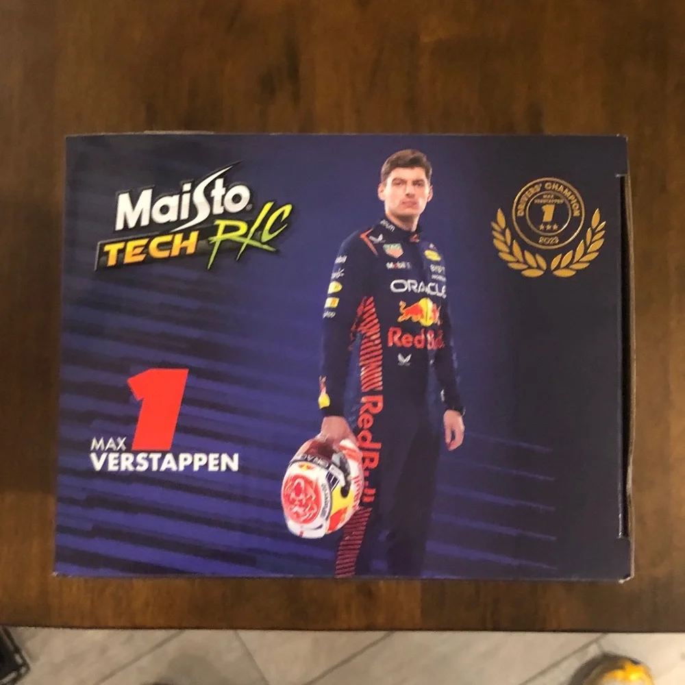 Maisto RC Red Bull Racing Car - Black and Red